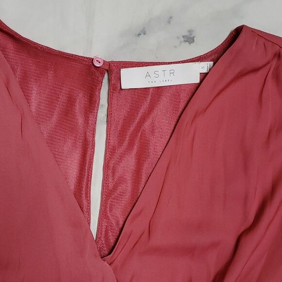 ASTR The Label Pink Romper - Picture 2 of 7